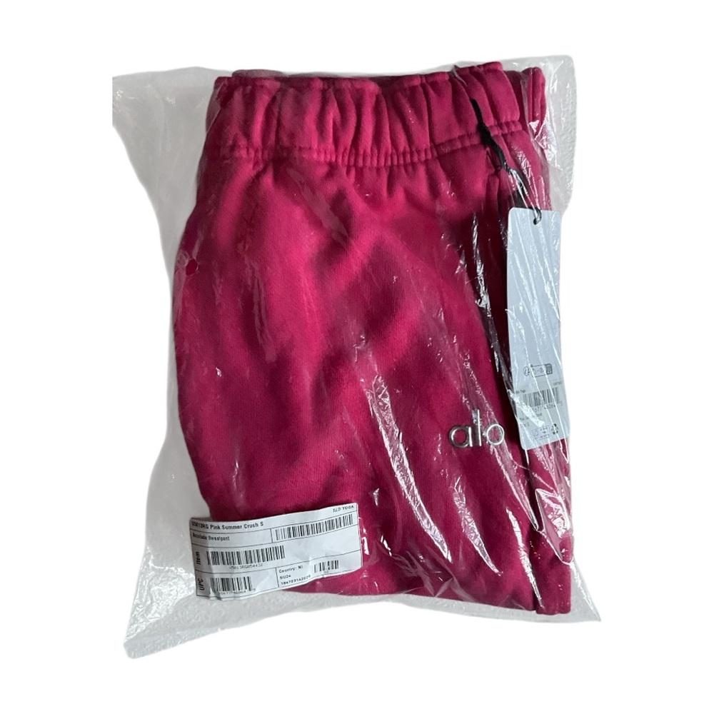 NWT Alo Yoga RARE Accolade Sweatpant Pink Summer Crush SZ Small LIMITED… - Picture 7 of 8